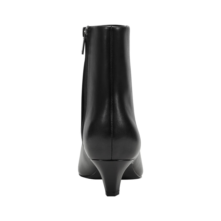 Danai (Black)