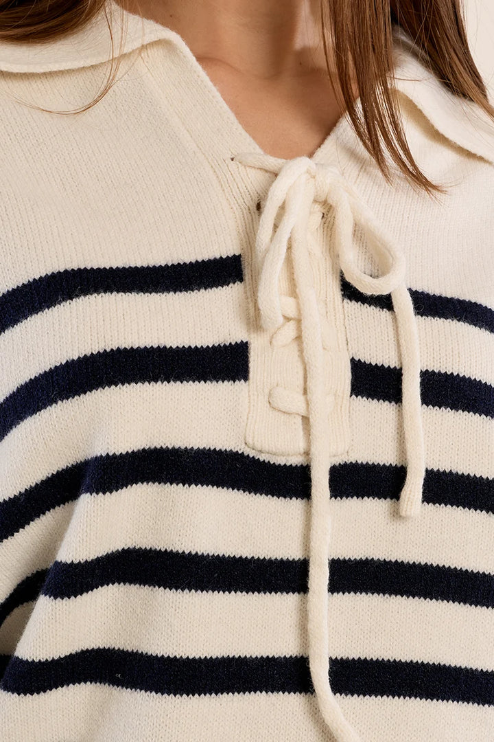 Sweater (Off White/Navy)
